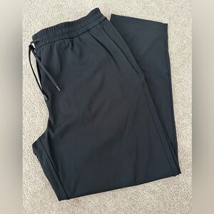 Lululemon 7/8 Tapered Leg Mid Rise
